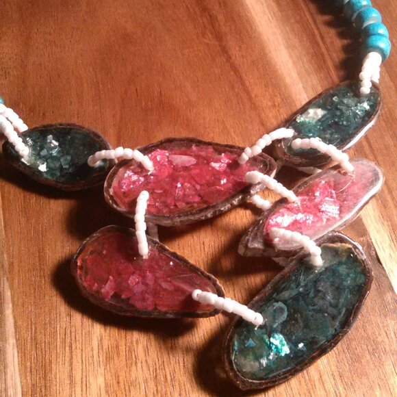 Multicolor Shell and Resin, Turquoise Color Beaded Necklace - Picture 8 of 15